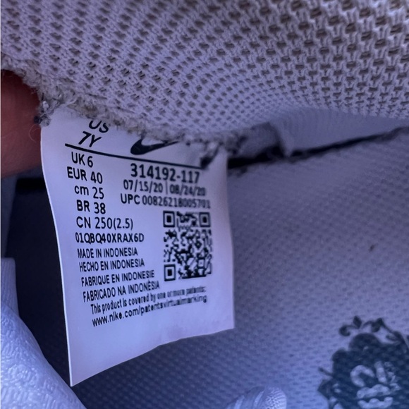 Nike Air Force 1 Low LE Triple White GS (DH2920-111) Grade School Size 4Y-7Y - Picture 8 of 15